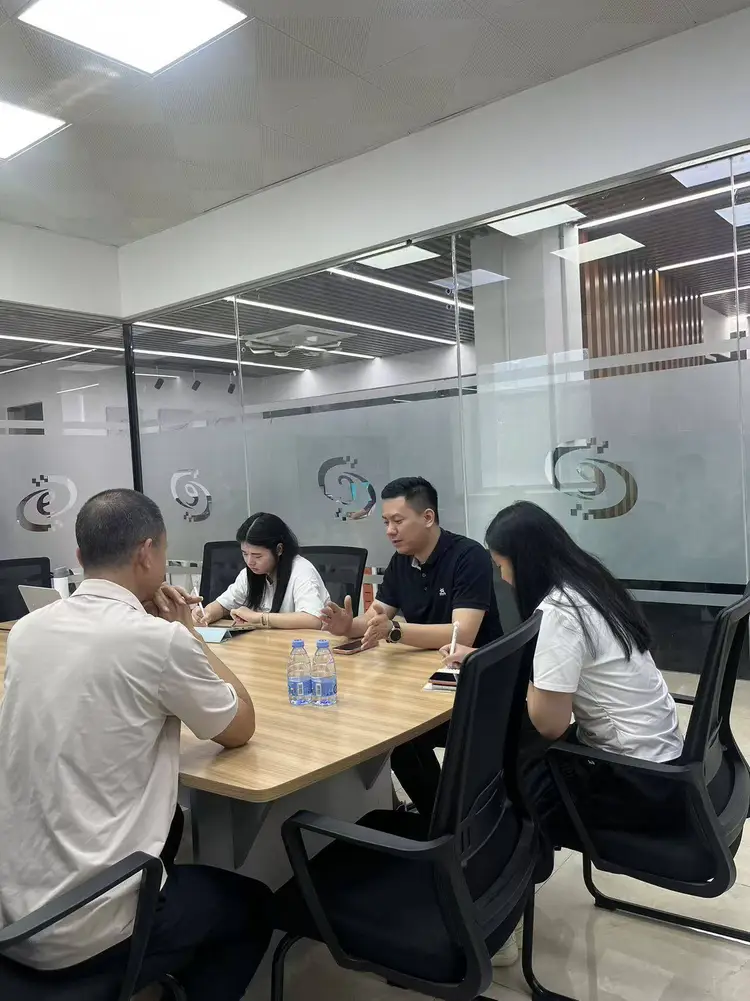 江门健凯美容器材到访江门华企立方，共探制造业数字化出海新路径